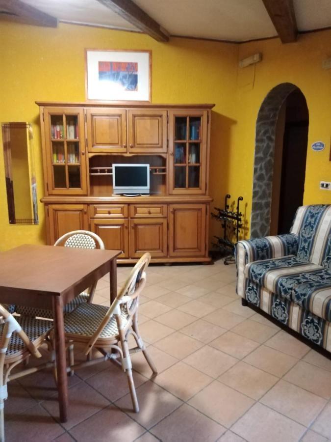 Appartamento Fiordaliso Montale  Buitenkant foto