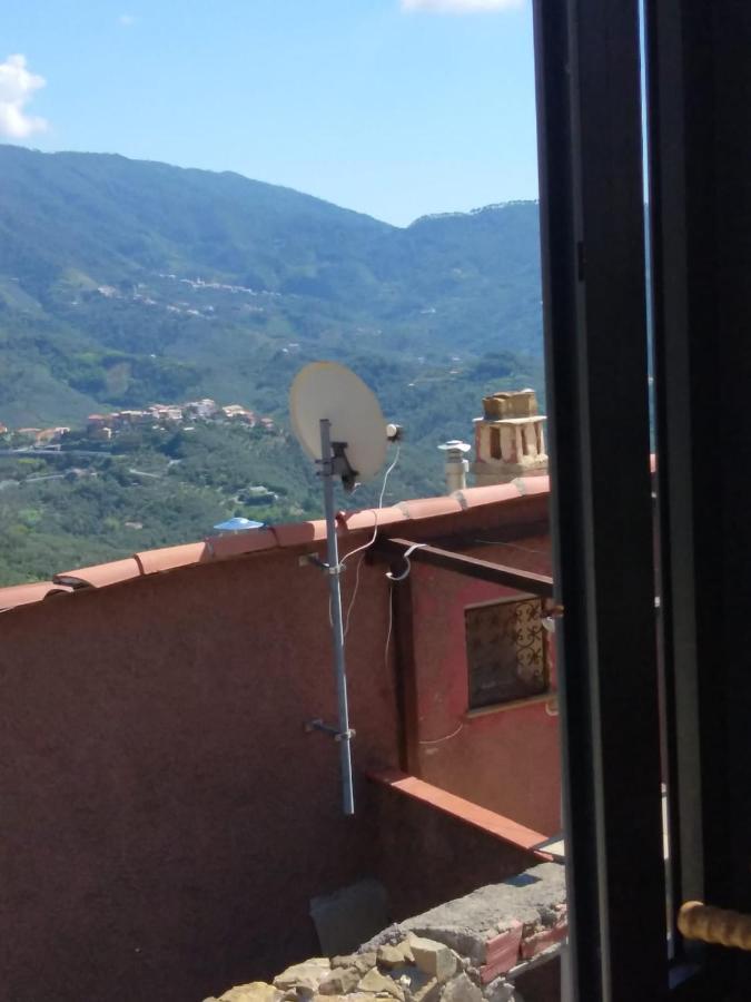 Appartamento Fiordaliso Montale  Buitenkant foto